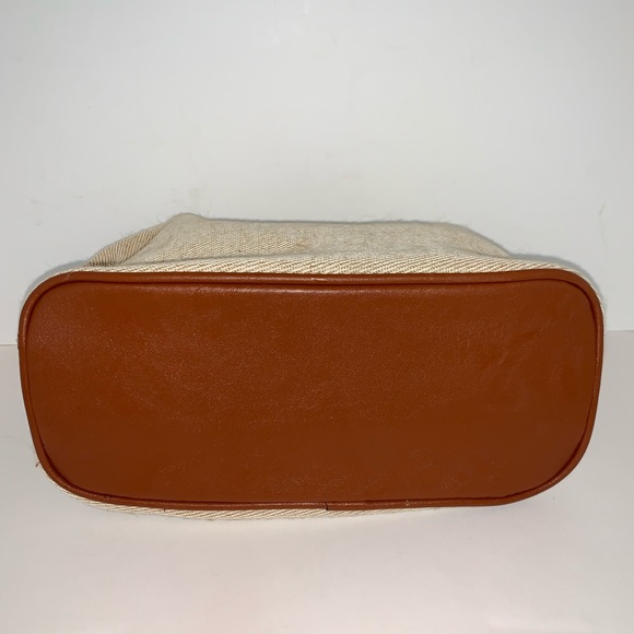 💕VERSACE POUCH💕 - Picture 4 of 6